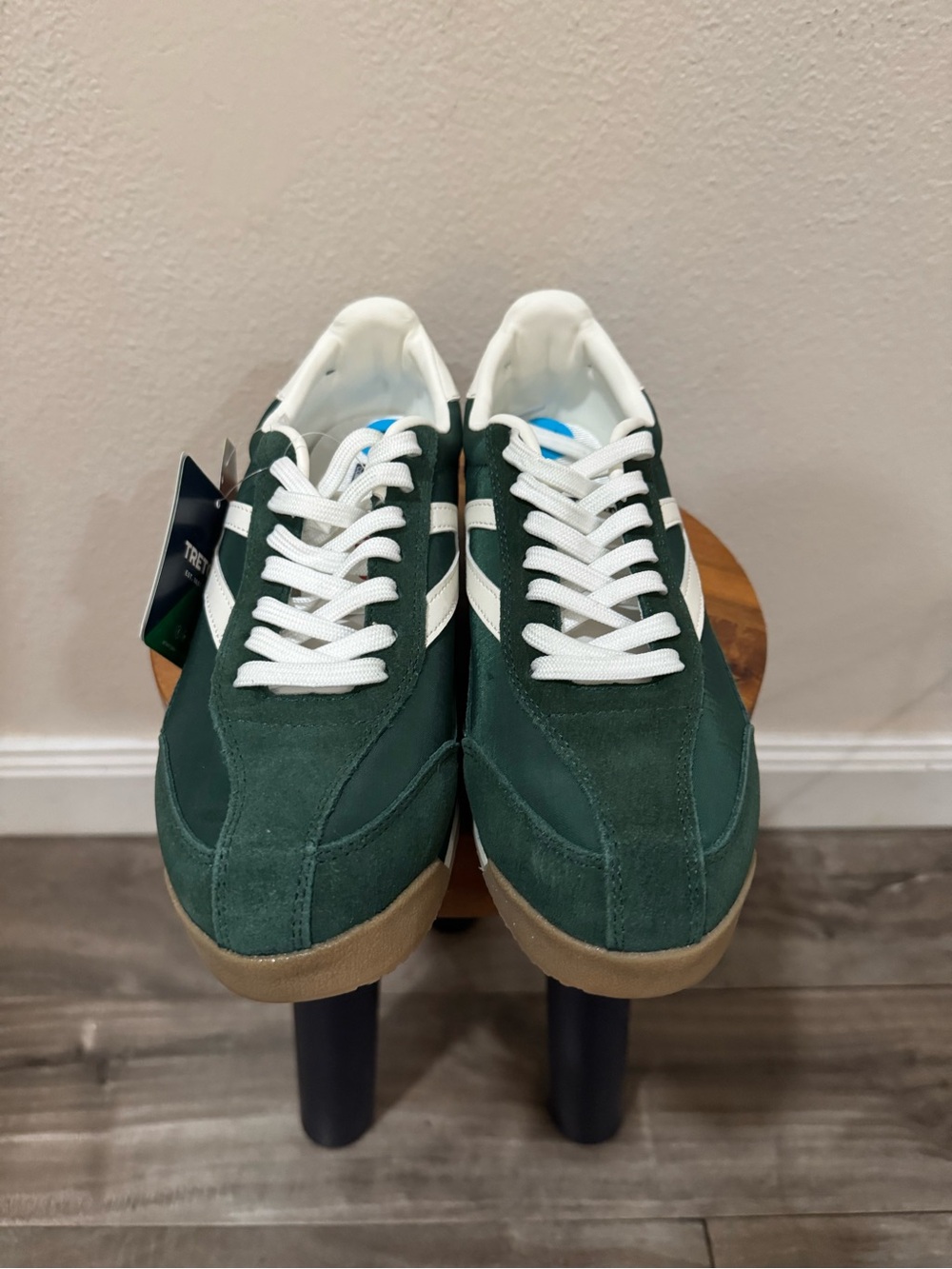 🇺🇸 SALE!! Tretorn Dark Green Suede Low-Top Sneakers with White Stripes
